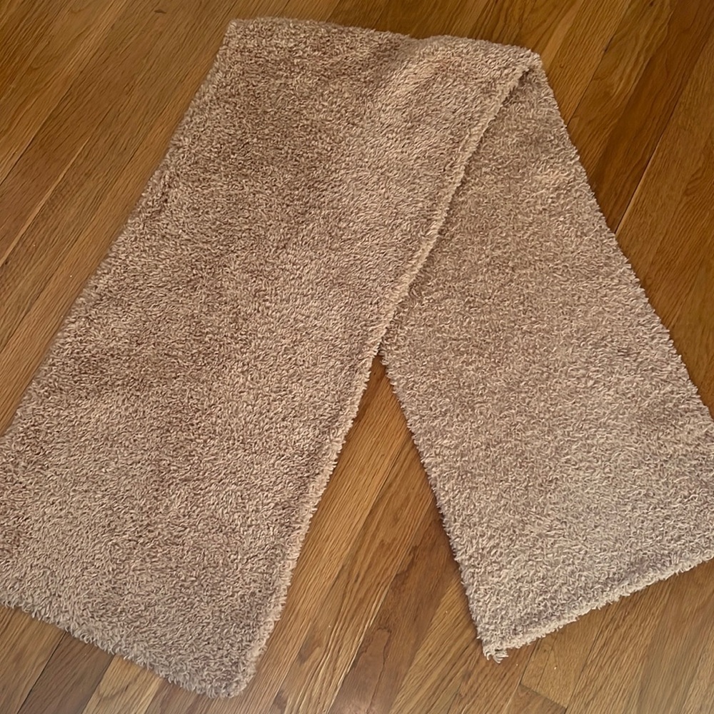 Fuzzy knit scarf gap one size